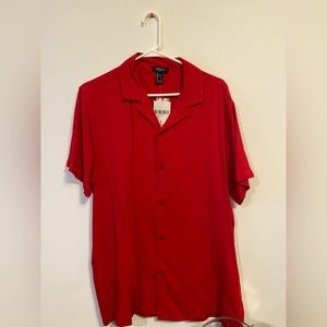 Forever 21 Men’s True Red Woven Short Sleeve Size US L